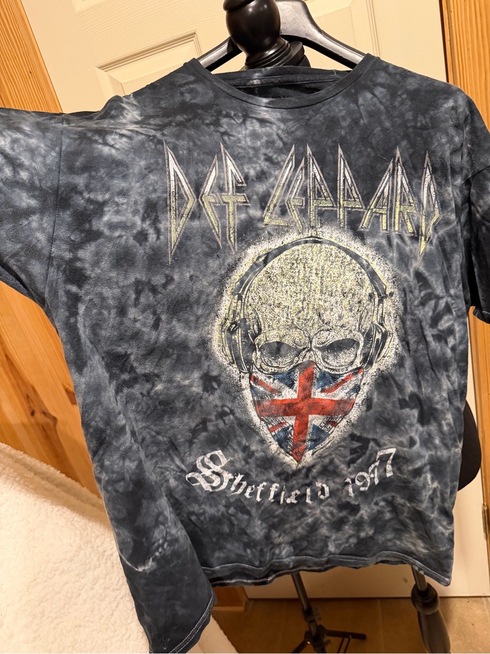 Men’s Def Leppard, Black Tie-Dye Graphic Band T-Shirt